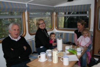 Bob, Janice, Sheridan and grand children